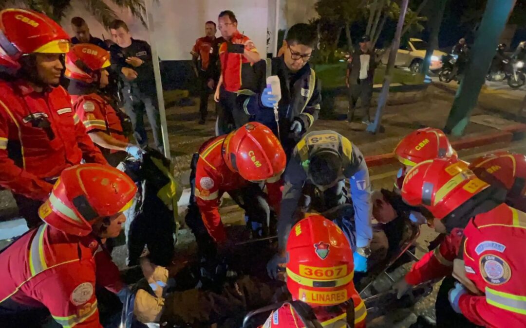 ¡Baleado al defender su moto: Hombre herido en asalto en zona 9!