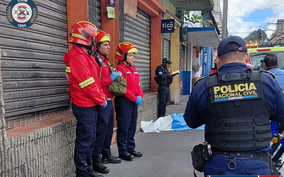 Tragedia en el Corazón de la Ciudad: Hombre de 25 Años Hallado sin Vida en Plena Vía Pública de Zona 1