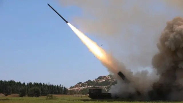 Alta tensión entre China y Taiwán tras ejercicios militares a gran escala