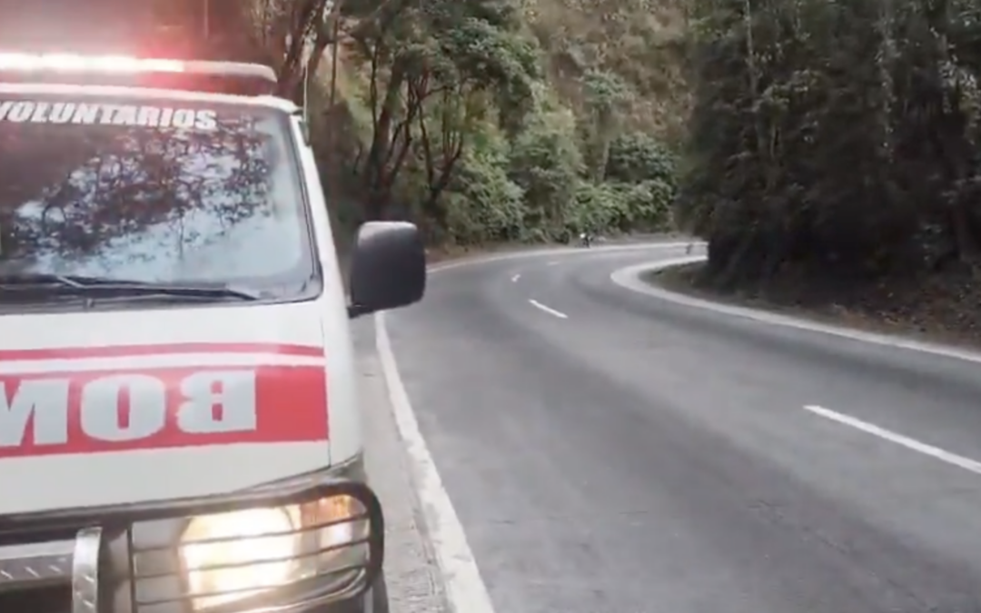 Accidente de Motociclista Durante Grabación de Bomberos en Ruta de Antigua Guatemala