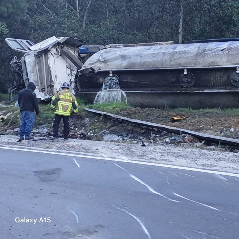 Vuelco de Cisterna Provoca Derrame de Combustible en Ruta Interamericana