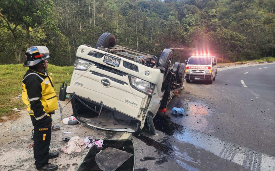 Vuelco de Camión Interrumpe Tráfico en Ruta Interamericana