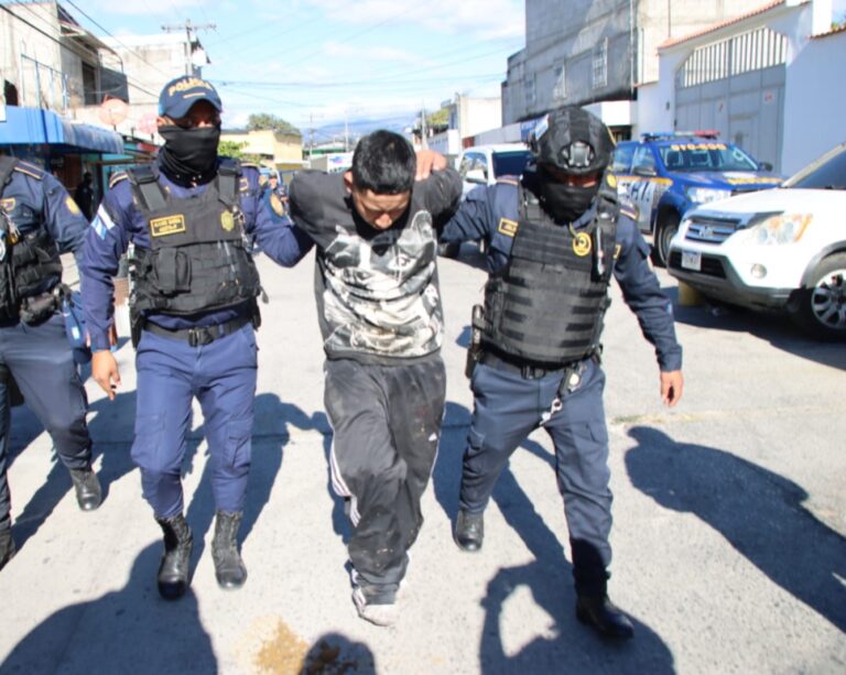 Captura de Sicarios del Barrio 18 Tras Ataque Armado en San Miguel Petapa