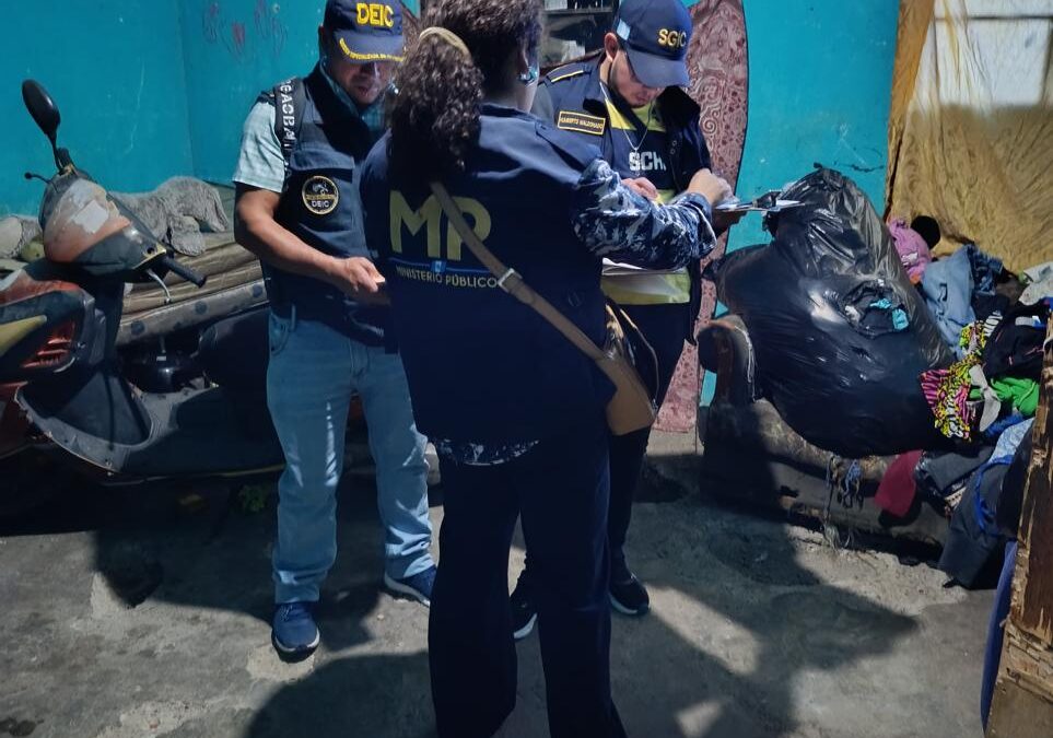 Allanamientos en Amatitlán Permiten Incautar Evidencia y Realizar Capturas