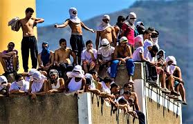 Los presos venezolanos se enteran una semana después de la caída de Maduro