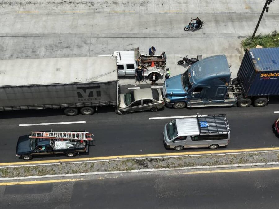Caos Vial en Ruta al Pacífico: Nueva Colisión Múltiple Agrava Congestión Tras Muerte de Motorista